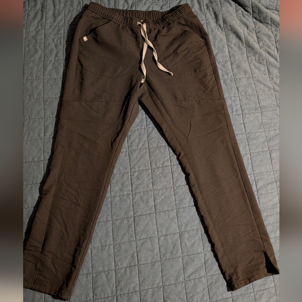 FIGS black scrub set - image 4